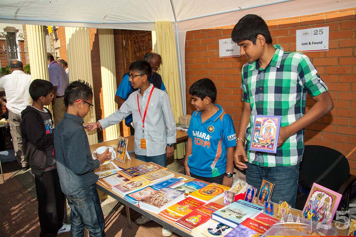 ©1987-2017 SKS Swaminarayan Temple East London